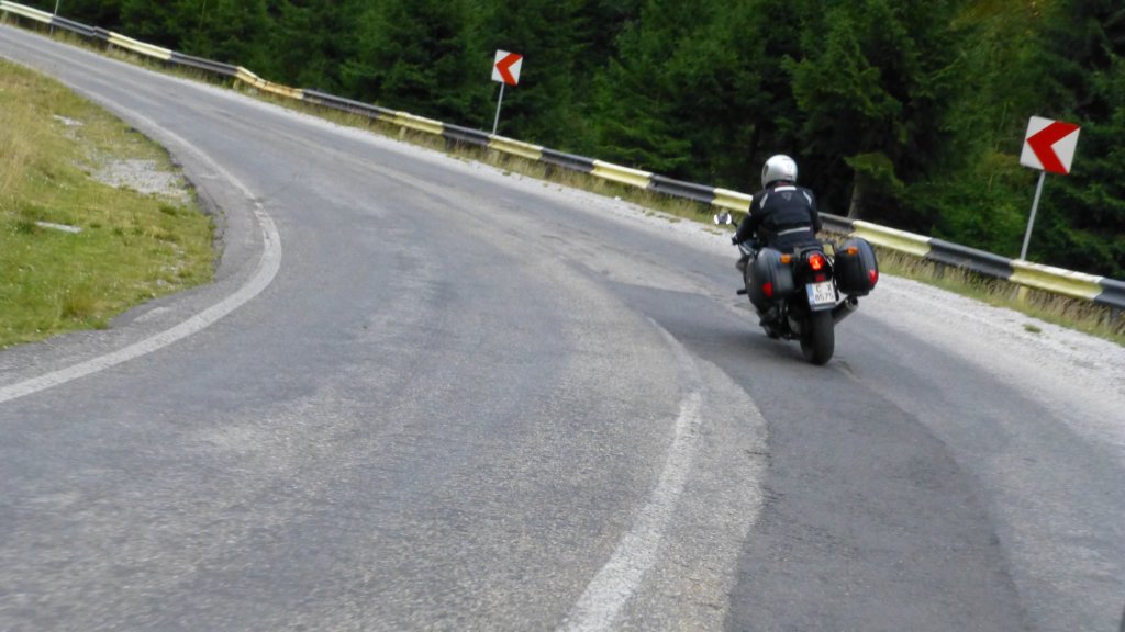 http://www.tonyco.net/pictures/Romania_30_07_2015/transfagaraan25.jpg