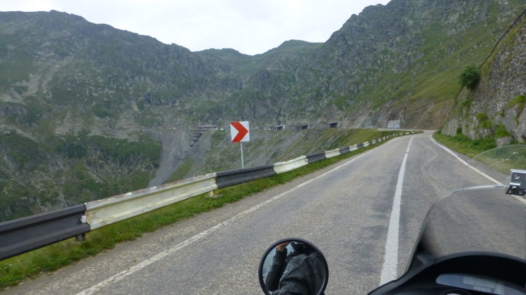 http://www.tonyco.net/pictures/Romania_30_07_2015/transfagaraan62.jpg