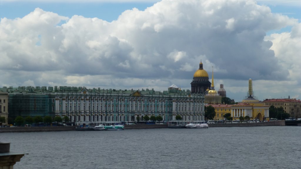 http://www.tonyco.net/pictures/Russia/StPetersburg/Nevska_panorama/photo65.jpg