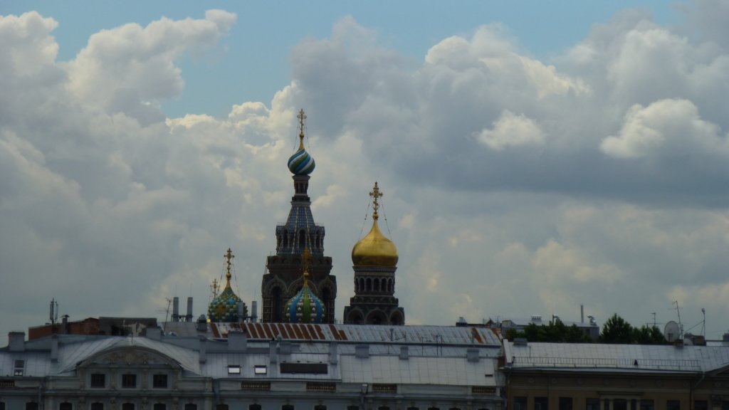 http://www.tonyco.net/pictures/Russia/StPetersburg/Nevska_panorama/photo77.jpg