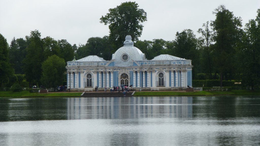 http://www.tonyco.net/pictures/Russia/StPetersburg/Tsarskoe_selo/photo40.jpg