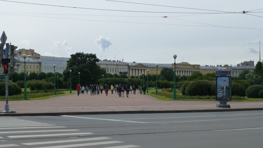 http://www.tonyco.net/pictures/Russia/StPetersburg/Ulicite_kanalite_metroto/photo203.jpg