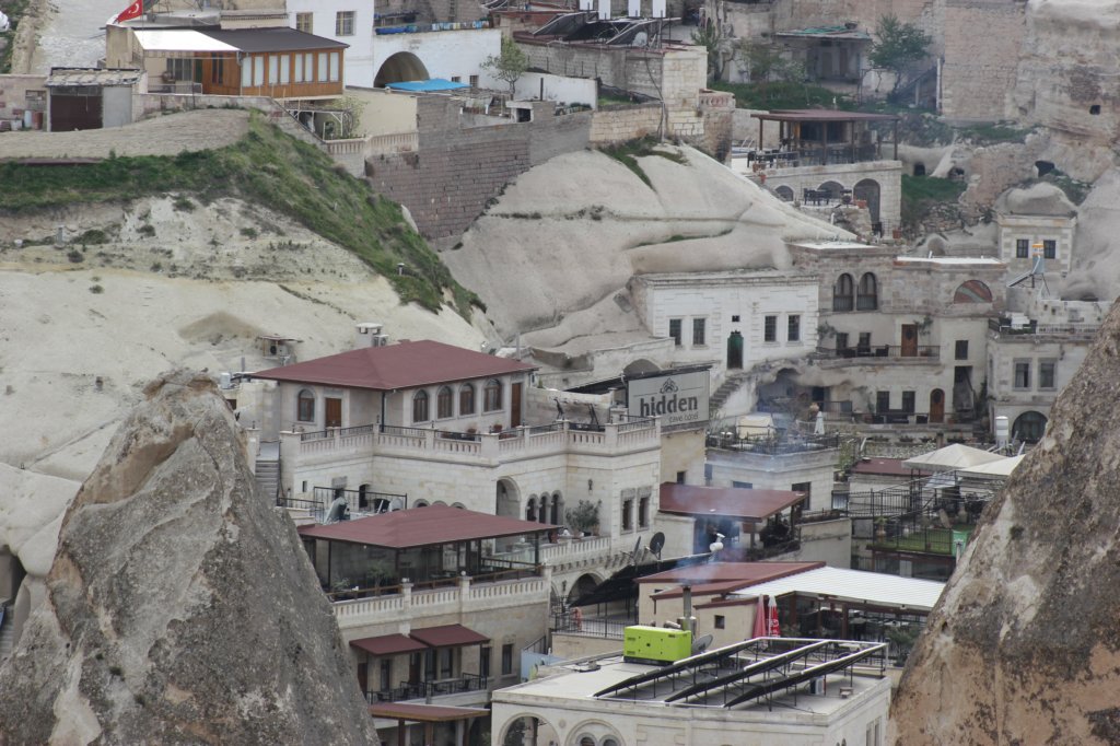 http://www.tonyco.net/pictures/Turkey_Trip_2017/Cappadocia/Goreme/goreme15.jpg