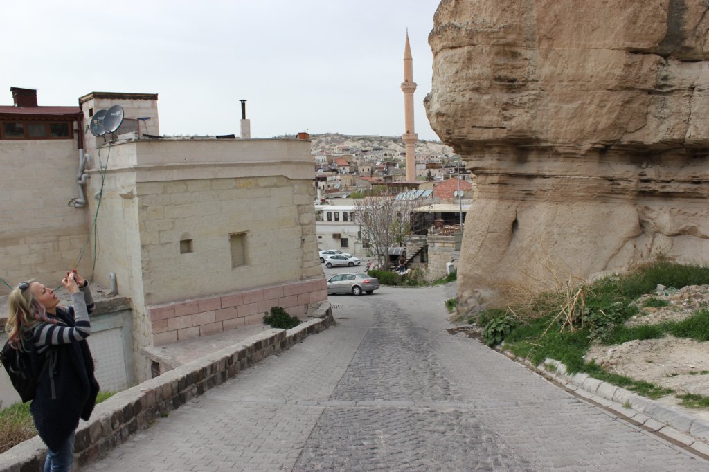 http://www.tonyco.net/pictures/Turkey_Trip_2017/Cappadocia/Goreme/goreme5.jpg