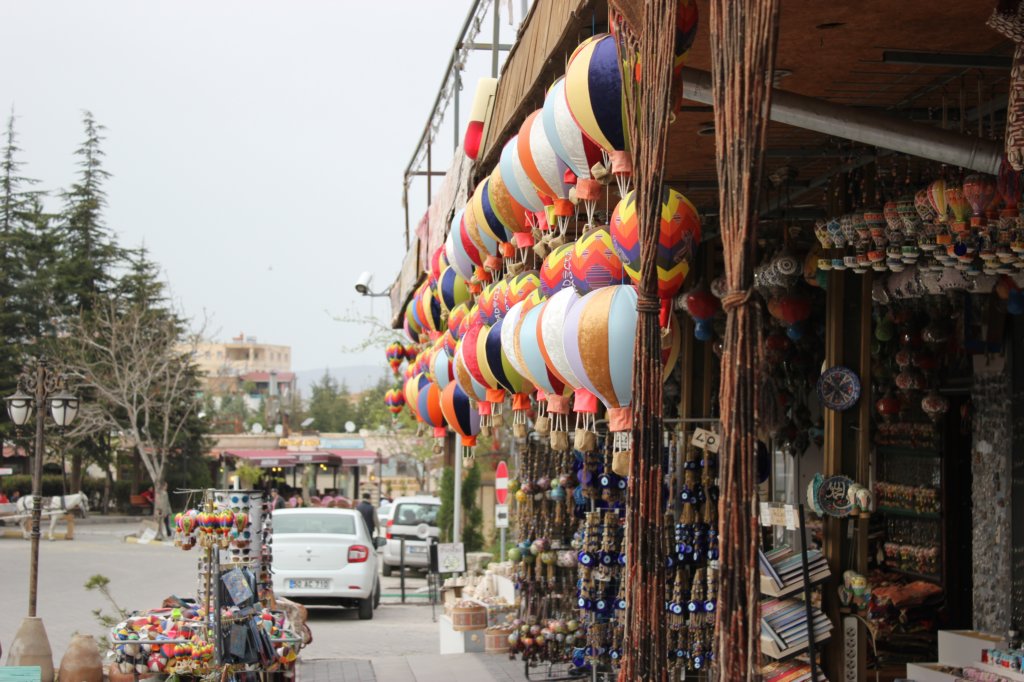 http://www.tonyco.net/pictures/Turkey_Trip_2017/Cappadocia/Goreme/photo72.jpg