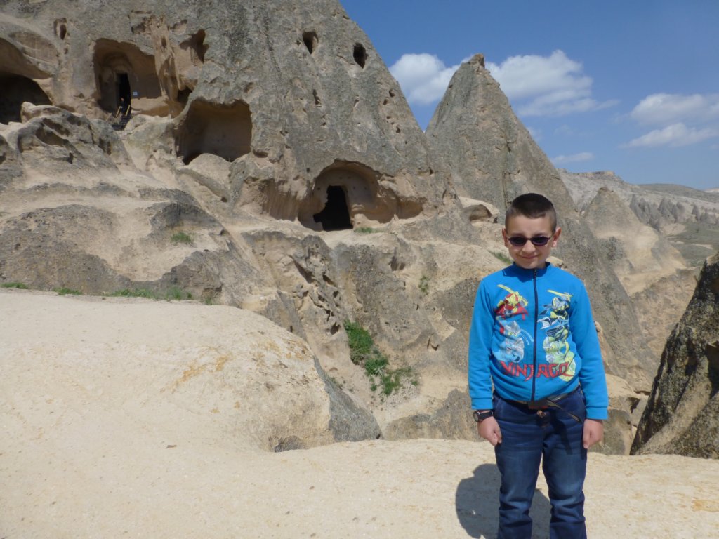 http://www.tonyco.net/pictures/Turkey_Trip_2017/Cappadocia/Green_Tour/selimemonastery18.jpg