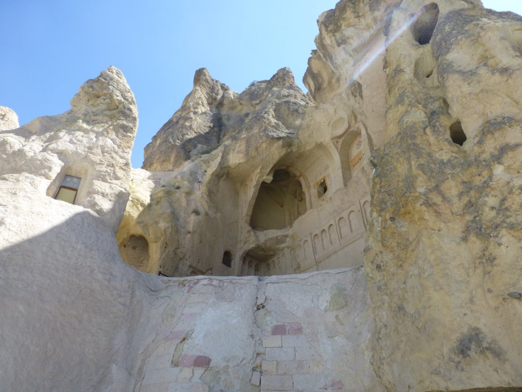 http://www.tonyco.net/pictures/Turkey_Trip_2017/Cappadocia/Red_Tour/goremeopenairmuseum22.jpg