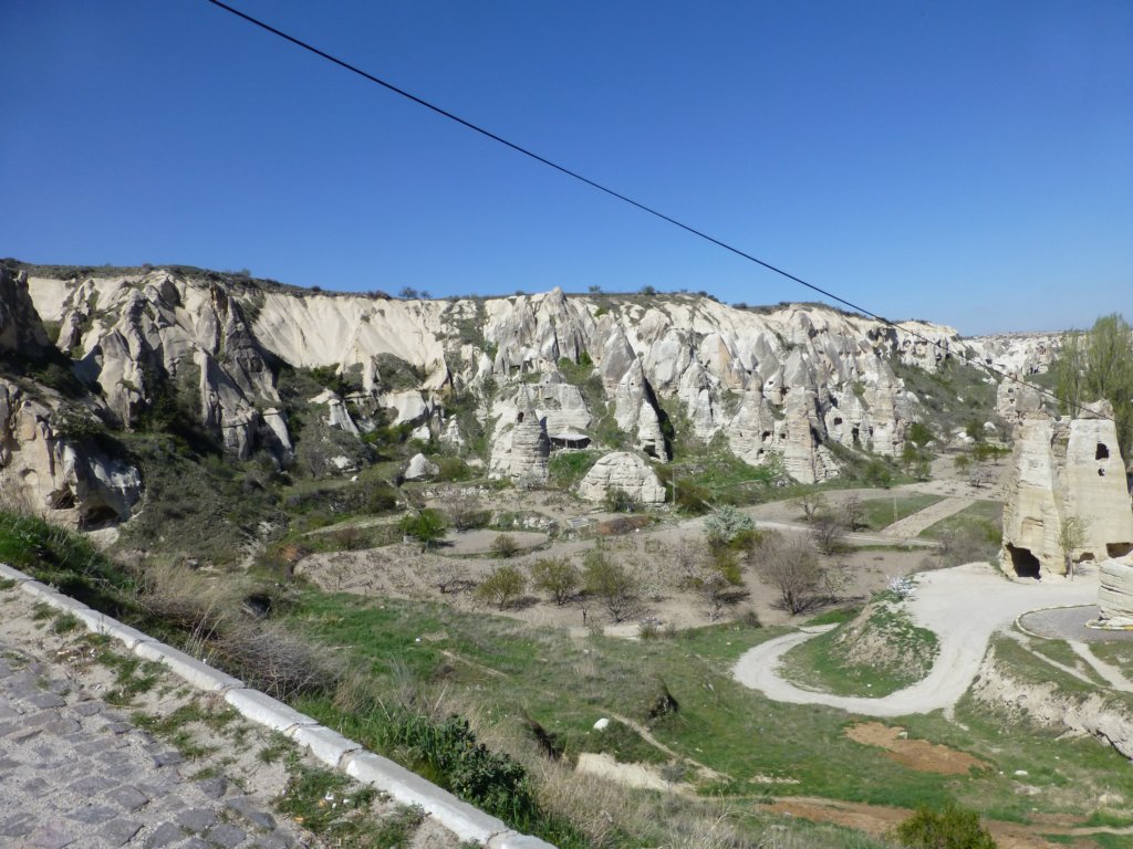 http://www.tonyco.net/pictures/Turkey_Trip_2017/Cappadocia/Red_Tour/goremeopenairmuseum4.jpg