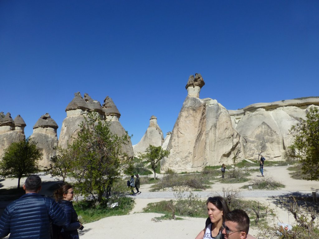 http://www.tonyco.net/pictures/Turkey_Trip_2017/Cappadocia/Red_Tour/pasabag14.jpg