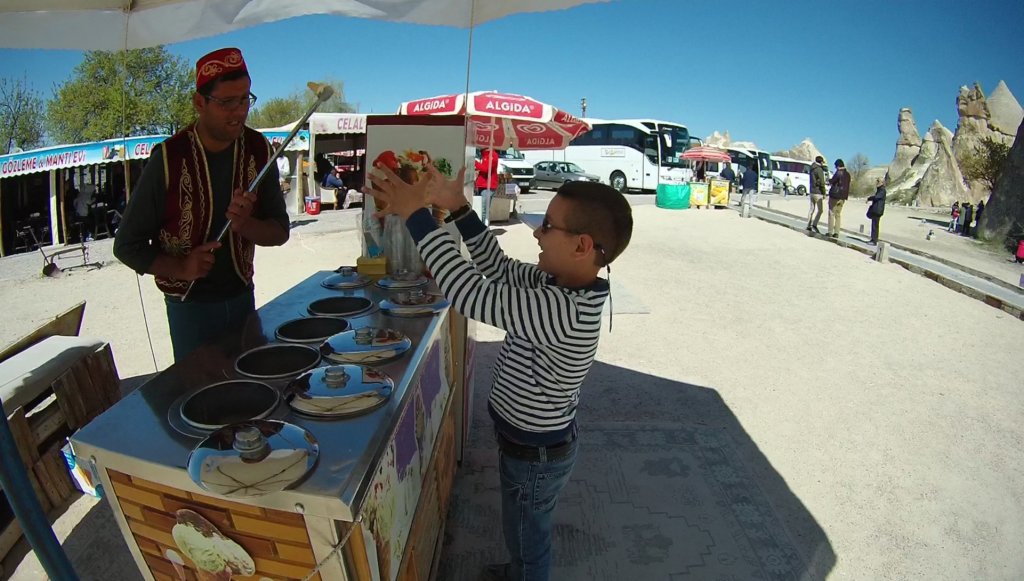 http://www.tonyco.net/pictures/Turkey_Trip_2017/Cappadocia/Red_Tour/pasabag48.jpg