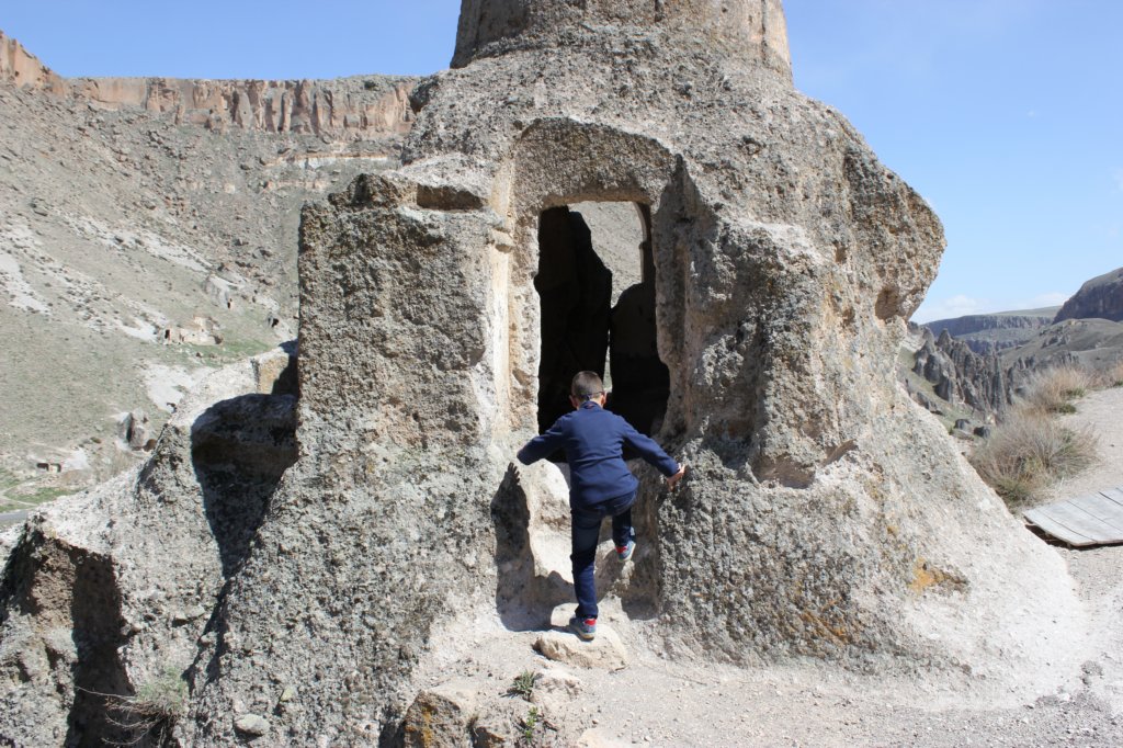 http://www.tonyco.net/pictures/Turkey_Trip_2017/Cappadocia/Soganli/photo78.jpg