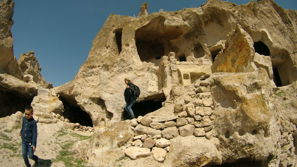 http://www.tonyco.net/pictures/Turkey_Trip_2017/Cappadocia/Soganli/photo99.jpg