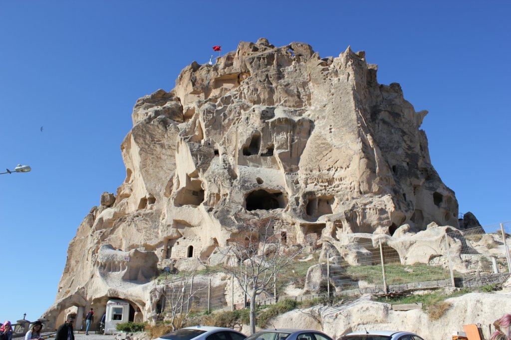 http://www.tonyco.net/pictures/Turkey_Trip_2017/Cappadocia/Uchisar/uchisar.jpg
