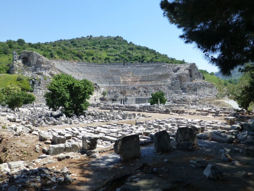 http://www.tonyco.net/pictures/Turkey_Trip_2017/Efes/photo3.jpg