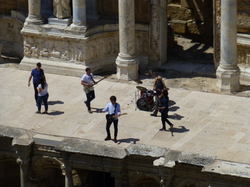 http://www.tonyco.net/pictures/Turkey_Trip_2017/Pamukkale/pamukkale48.jpg