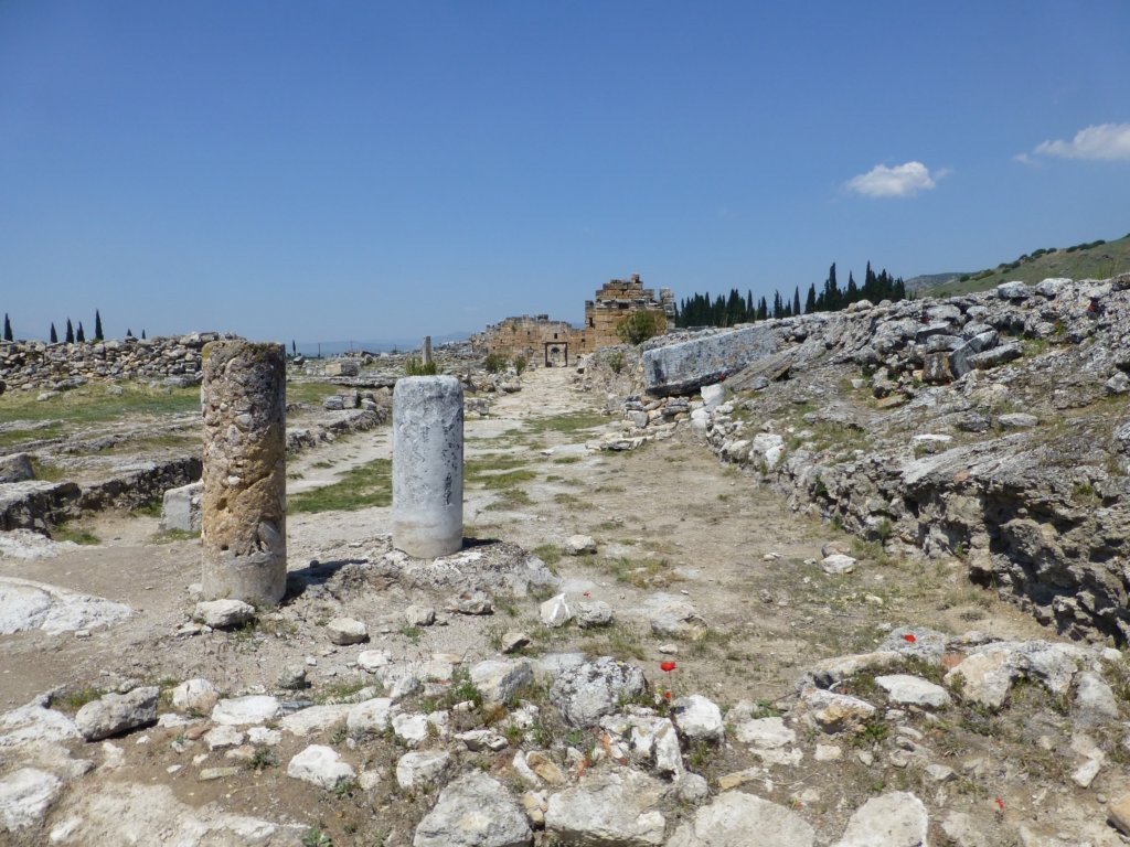 http://www.tonyco.net/pictures/Turkey_Trip_2017/Pamukkale/pamukkale68.jpg