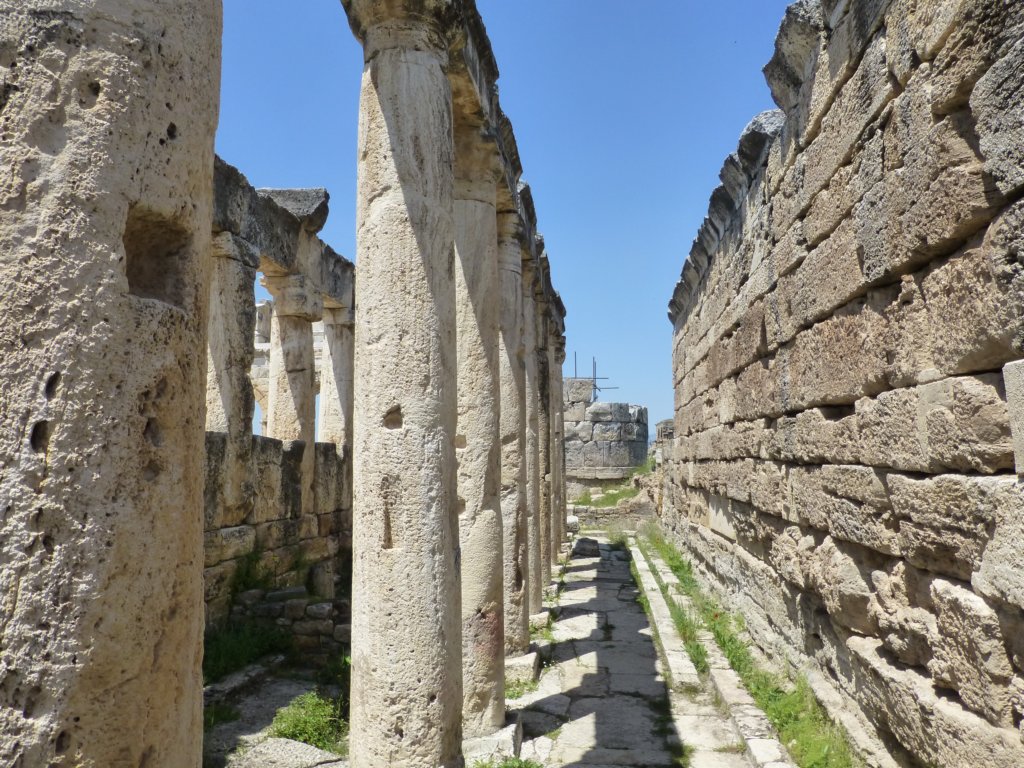 http://www.tonyco.net/pictures/Turkey_Trip_2017/Pamukkale/pamukkale78.jpg