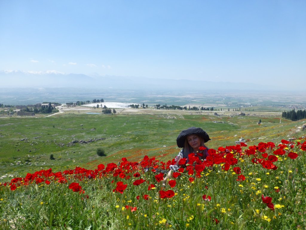 http://www.tonyco.net/pictures/Turkey_Trip_2017/Pamukkale/photo38.jpg