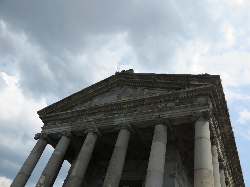 pagantempleofgarni5.jpg