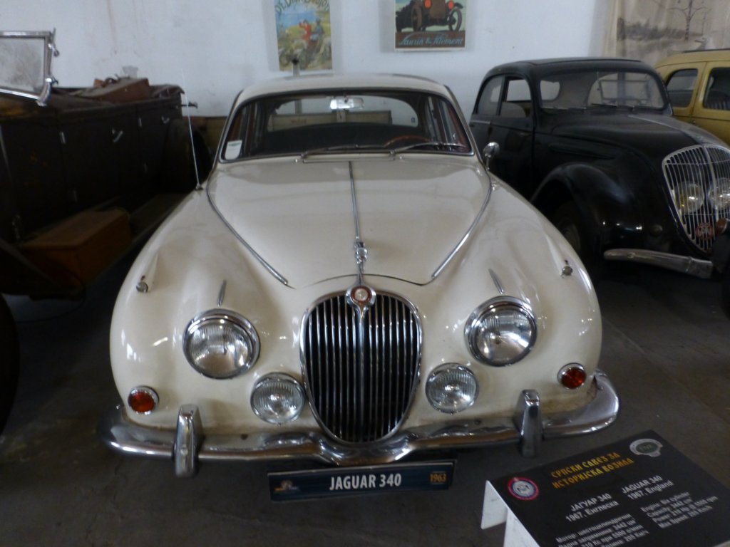 jaguar340.jpg