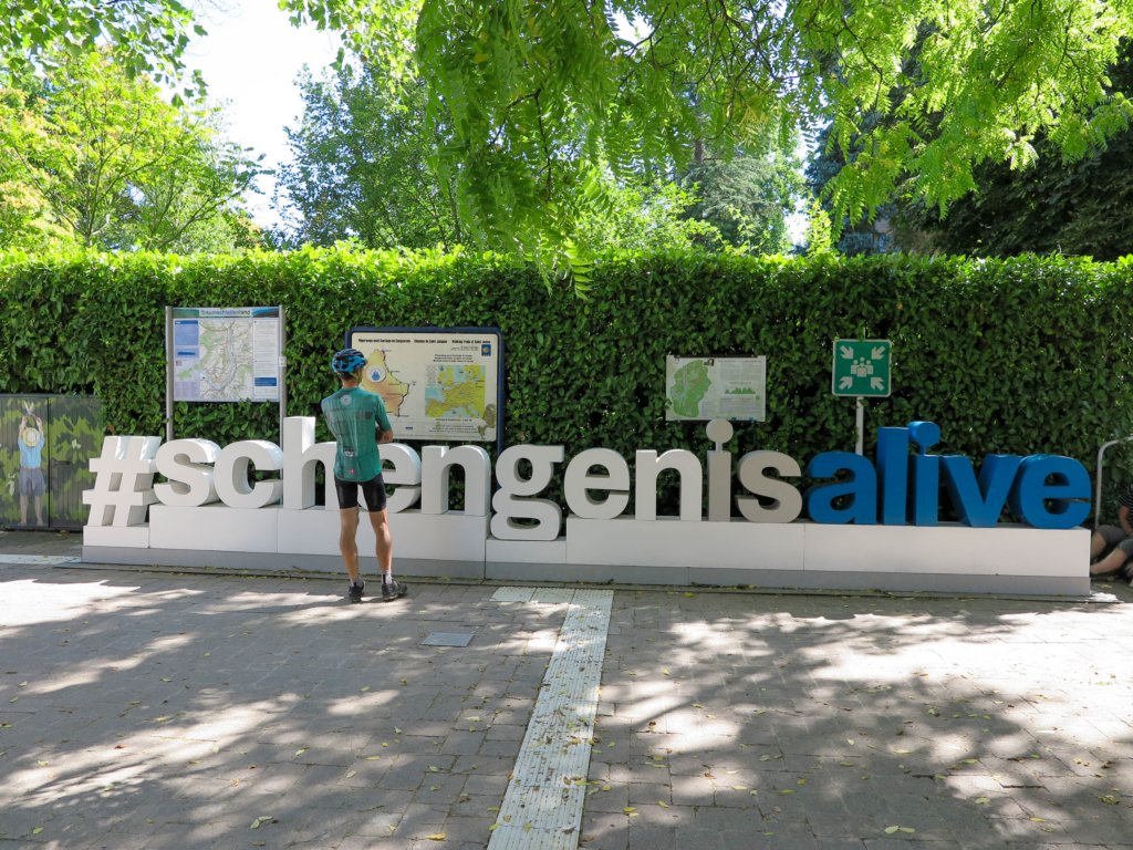 schengen18.jpg