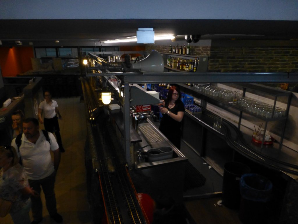 photo85.jpg