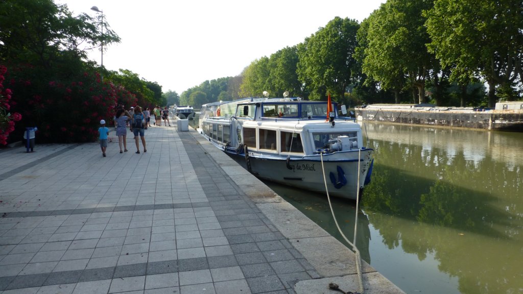 photo3.jpg