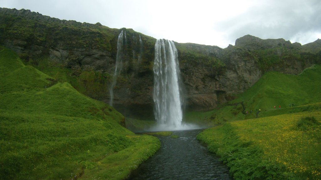 seljalandsfoss6.jpg