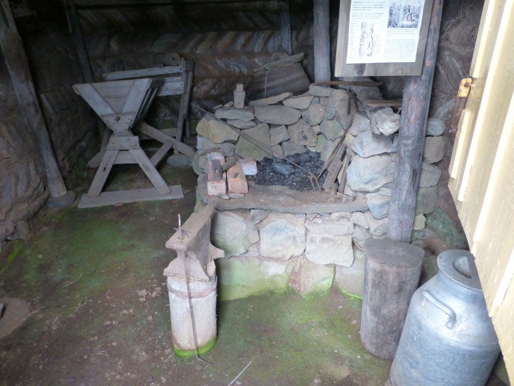 glaumbr63.jpg