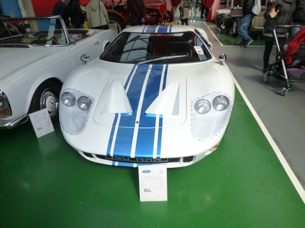 londonmotormuseum7.jpg