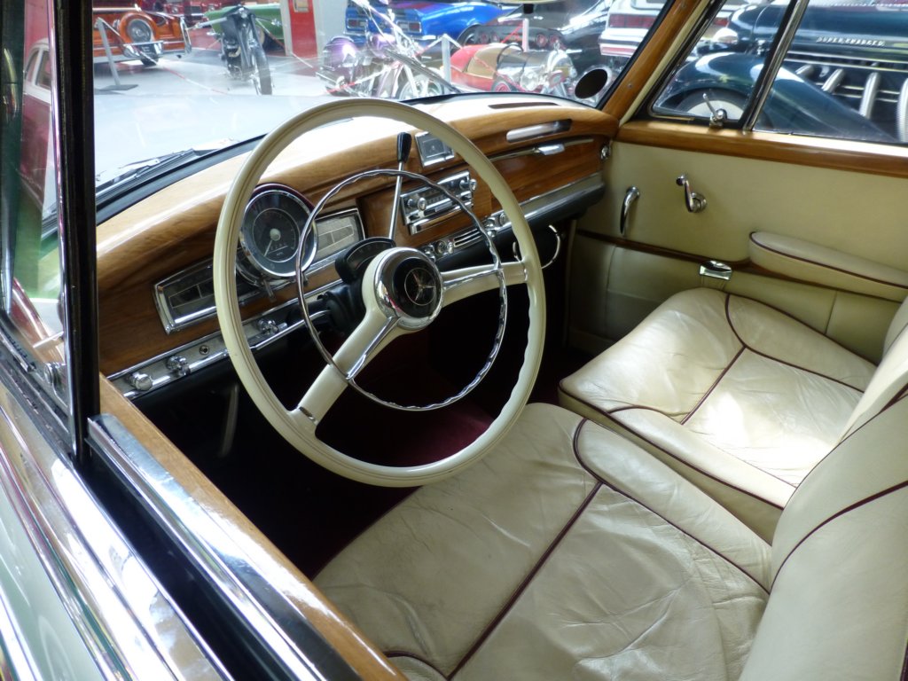 mercedes5.jpg