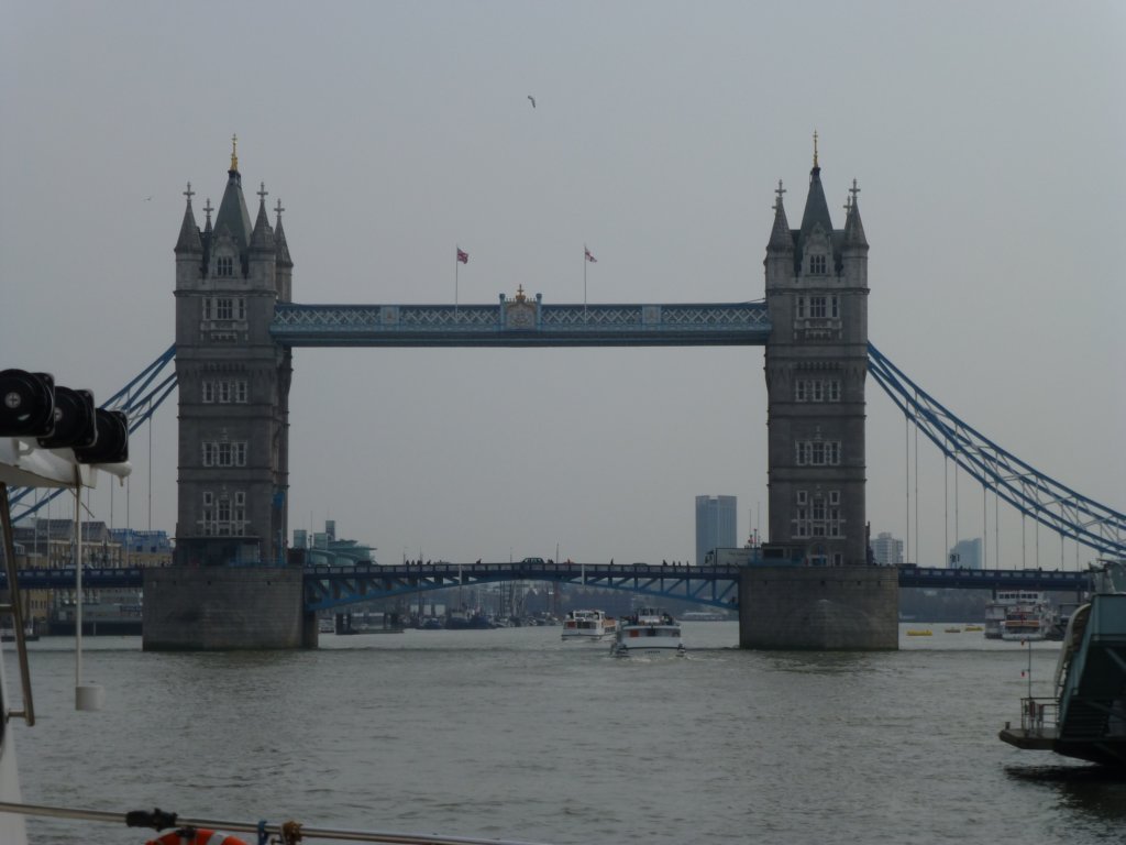 towerbridge2.jpg