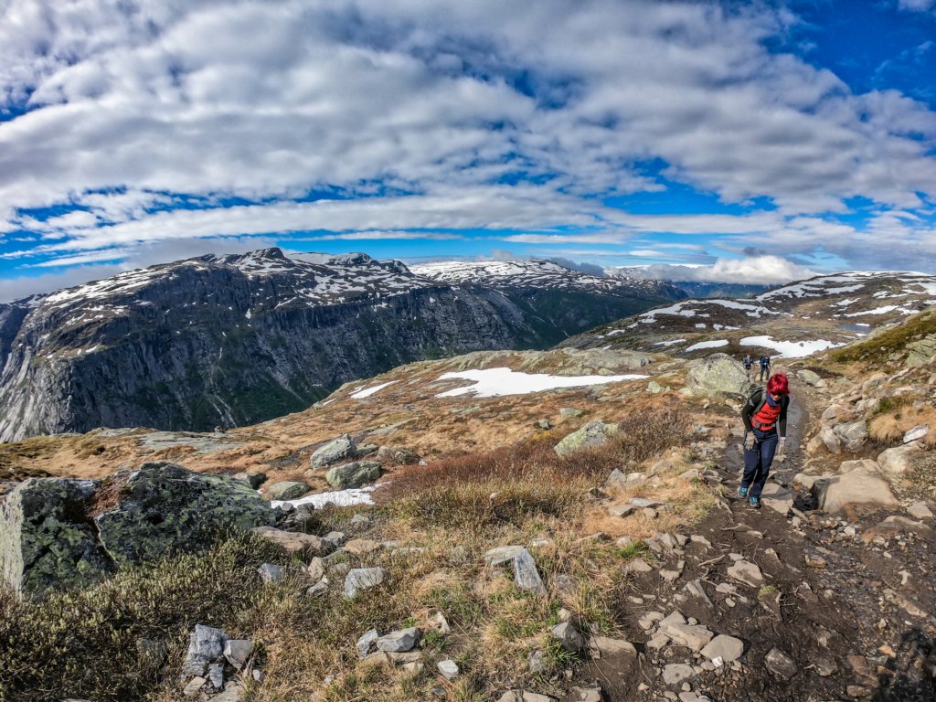 trolltunga23.jpg