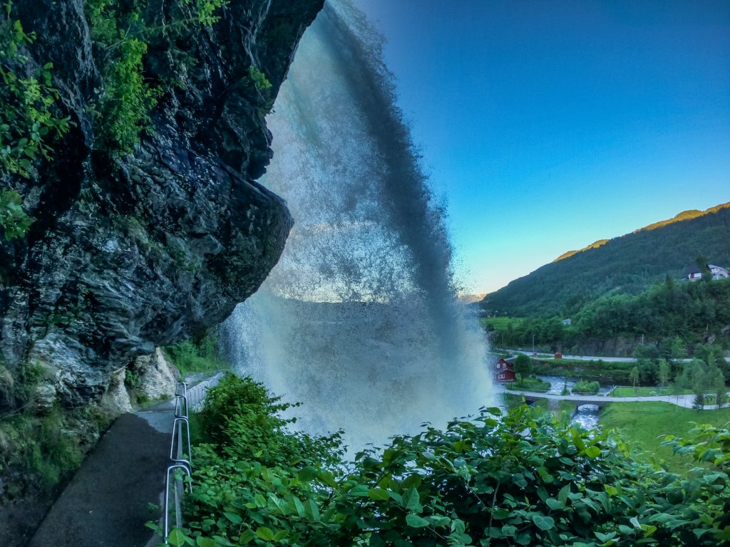 steinsdalsfossen7.jpg